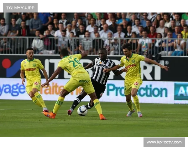 戈洛温两分钟两次助攻后因向裁判鼓掌被罚下，摩纳哥3-1南特